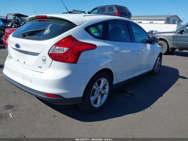 Ford 2014 2014 1FADP3K22EL260148 Image 4