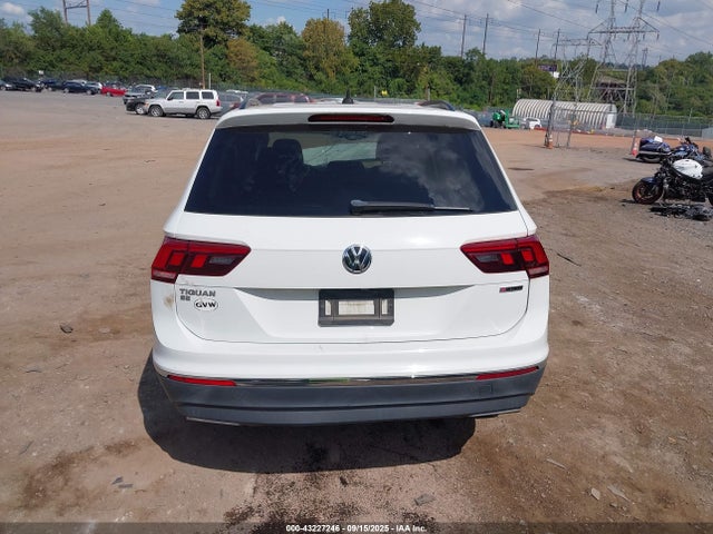 Volkswagen Tiguan 2020 3VV2B7AX8LM043690 Image 16