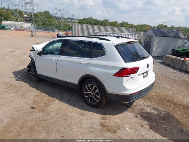 Volkswagen Tiguan 2020 3VV2B7AX8LM043690 Image 3