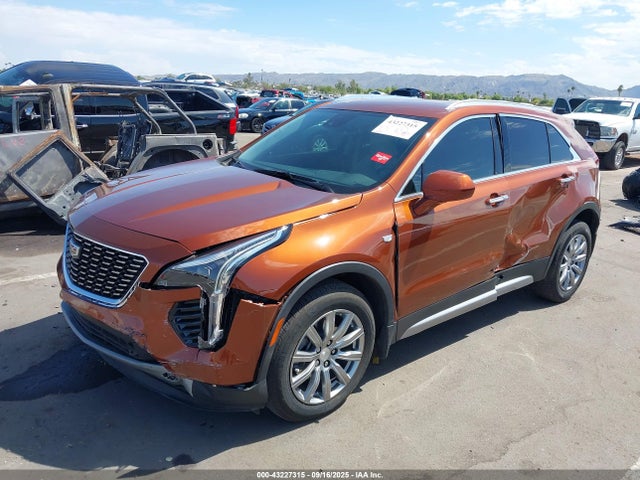 2020 CADILLAC XT4 1GYFZCR42LF112754 Photo 1