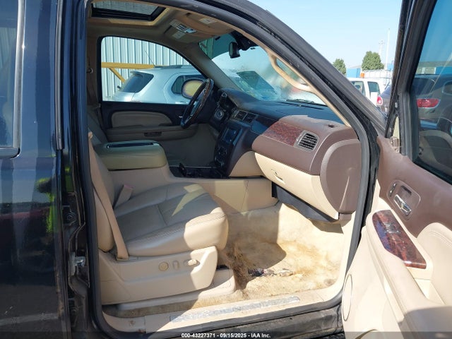 43227371 :رقم المزاد ، 1GKFK63837J271300 vin ، 2007 Gmc Yukon Denali مزاد بيع