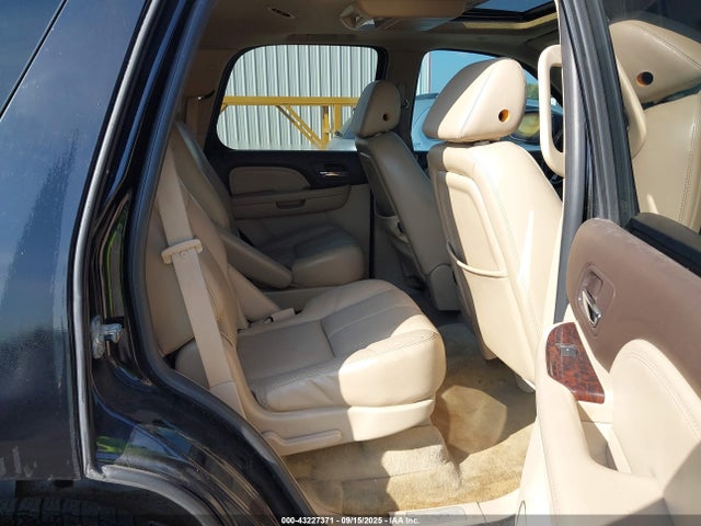 43227371 :رقم المزاد ، 1GKFK63837J271300 vin ، 2007 Gmc Yukon Denali مزاد بيع