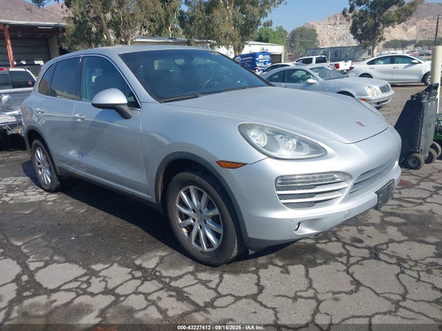 2011 PORSCHE CAYENNE WP1AA2A21BLA01154 Photo 0