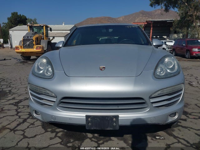 2011 PORSCHE CAYENNE WP1AA2A21BLA01154 Photo 5
