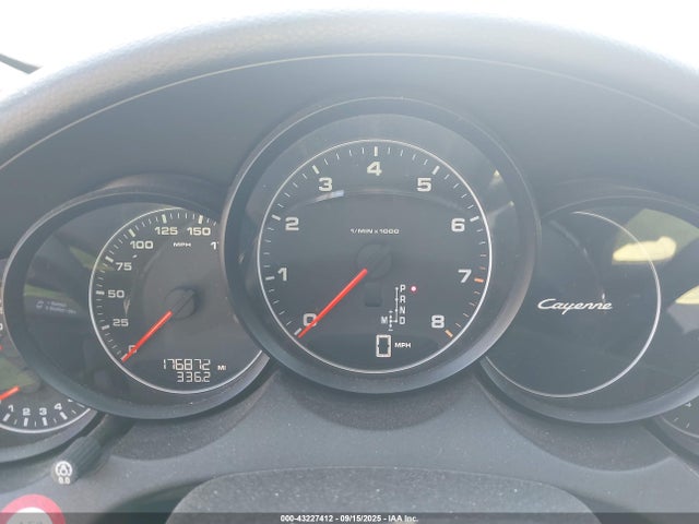 2011 PORSCHE CAYENNE WP1AA2A21BLA01154 Photo 6