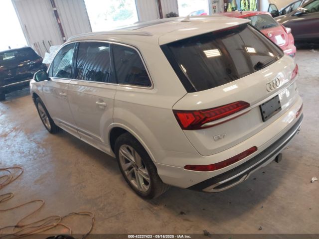 2022 AUDI Q7 WA1AJBF79ND014975 Photo 2