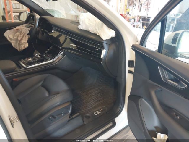 2022 AUDI Q7 WA1AJBF79ND014975 Photo 4