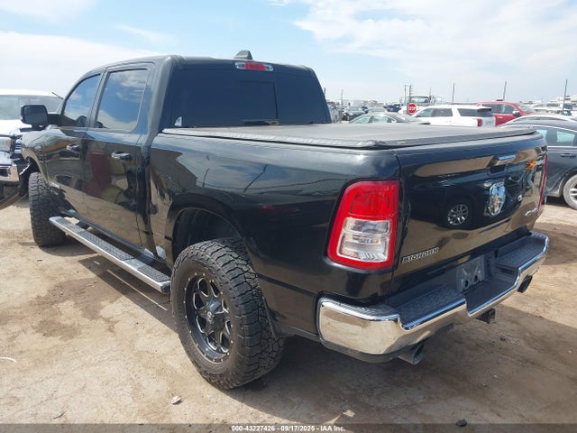 43227426 :رقم المزاد ، 1C6SRFFT2LN195892 vin ، 2020 Ram 1500 Big Horn  4x4 5'7 Box مزاد بيع