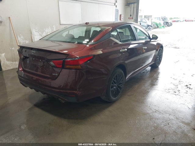 Nissan 2025 2025 1N4BL4DWXSN375315 Image 4