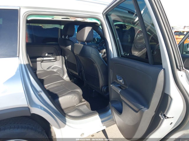 W1N4M4GBXNW199592 Mercedes-Benz m260