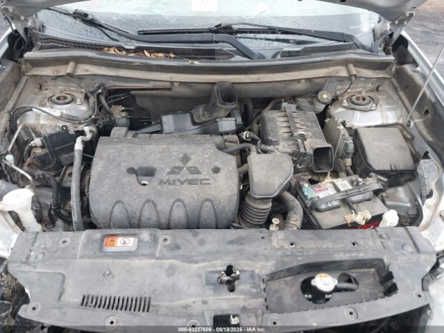 2016 MITSUBISHI OUTLANDER JA4AD3A37GZ001441 Photo 9