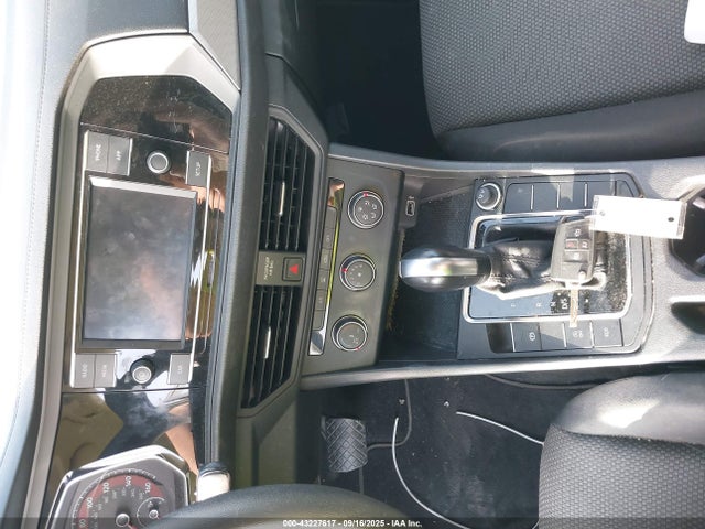 3VWC57BU1KM046568 Volkswagen 1.4 tsi