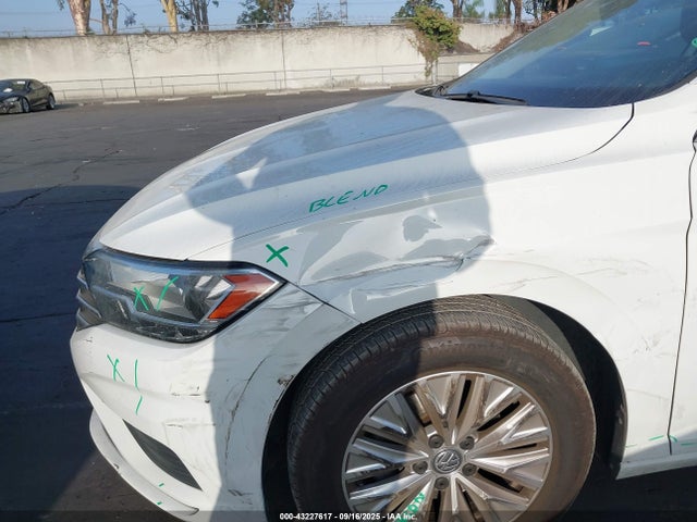3VWC57BU1KM046568 Volkswagen 1.4 tsi