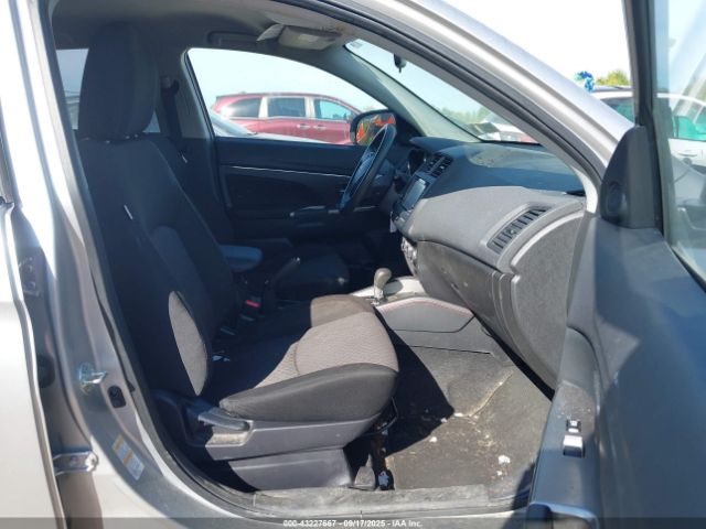 2019 MITSUBISHI OUTLANDER SPORT JA4AR3AU3KU030564 Photo 4