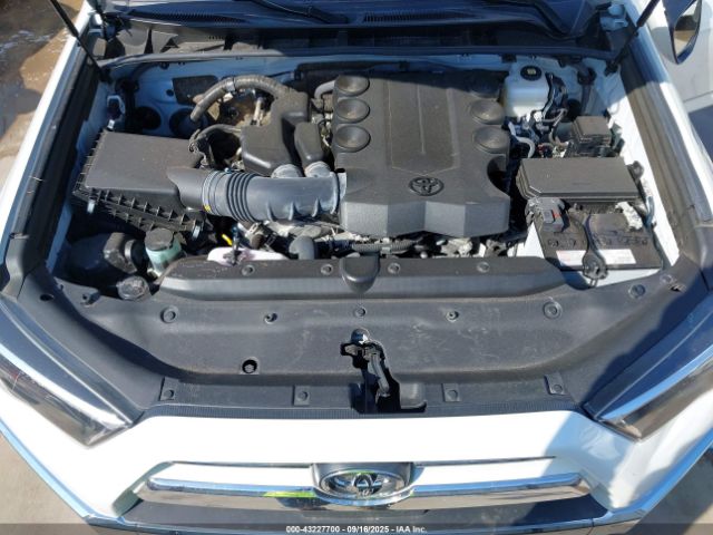2024 TOYOTA 4RUNNER JTEKU5JR7R6307713 Photo 9