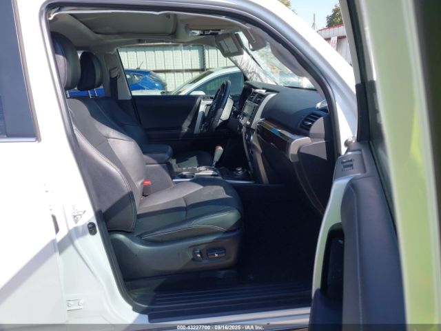 2024 TOYOTA 4RUNNER JTEKU5JR7R6307713 Photo 4