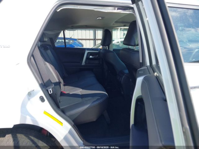 2024 TOYOTA 4RUNNER JTEKU5JR7R6307713 Photo 7