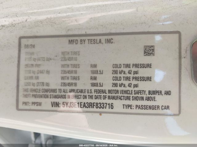 2024 TESLA MODEL 3 5YJ3E1EA3RF833716 Photo 8