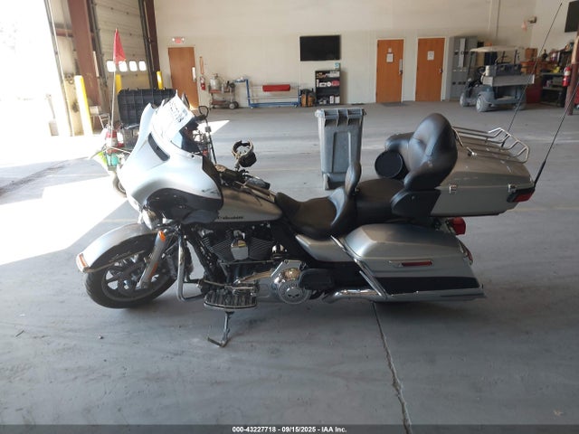 Harley-Davidson Ultra Limited Low 2015 1HD1KKL13FB658003 Image 13
