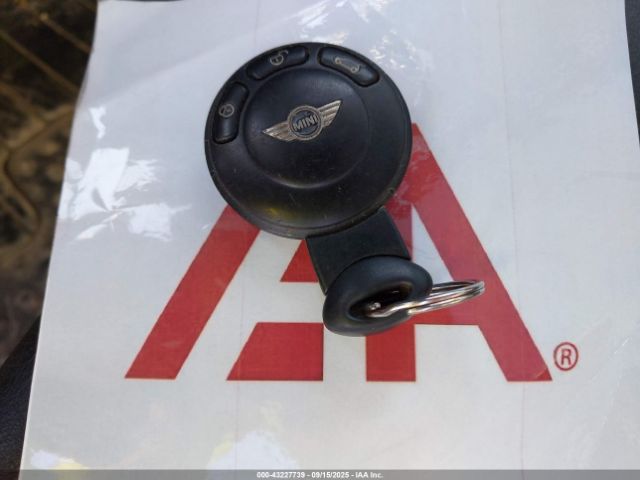 2009 MINI COOPER S CLUBMAN WMWMM33539TP93219 Photo 10