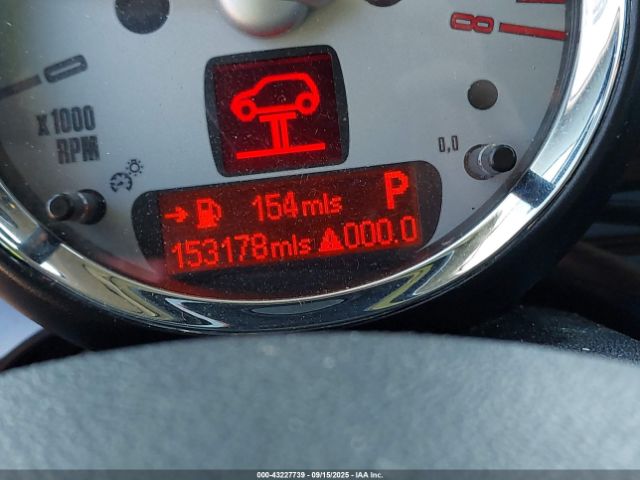 2009 MINI COOPER S CLUBMAN WMWMM33539TP93219 Photo 6