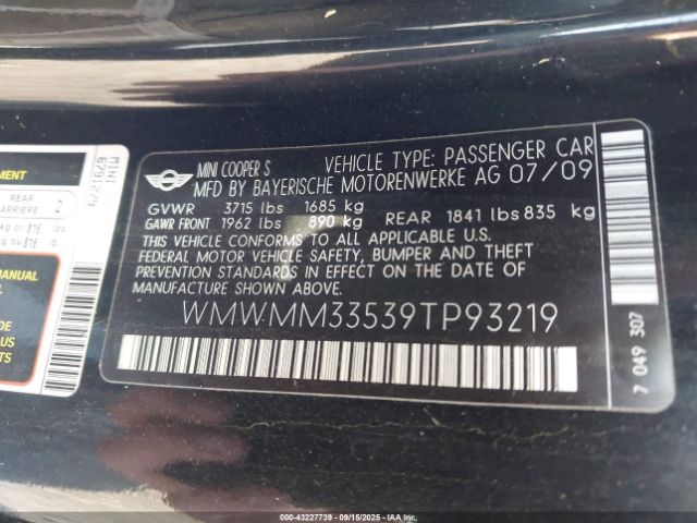 2009 MINI COOPER S CLUBMAN WMWMM33539TP93219 Photo 8