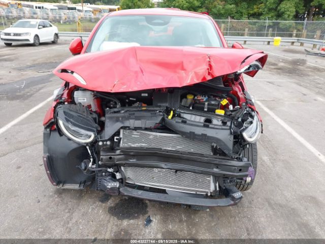 2024 FIAT 500E ZFAFFAA41RX203362 Photo 5