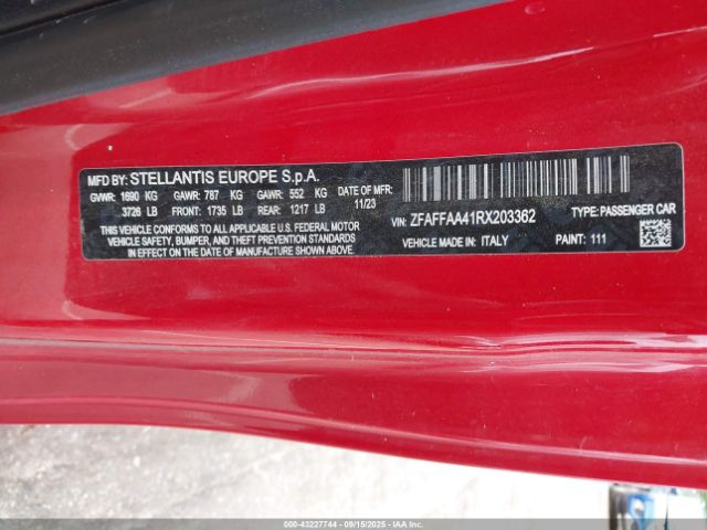 2024 FIAT 500E ZFAFFAA41RX203362 Photo 8