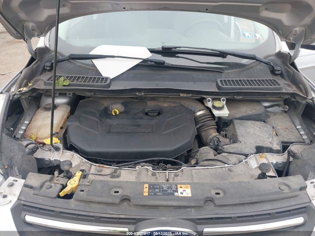 1FMCU9G94GUC83057 Ford 2016