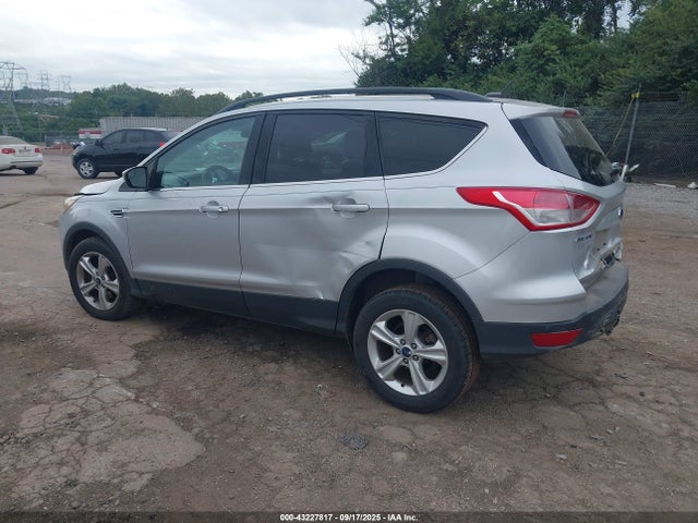 1FMCU9G94GUC83057 Ford 2016