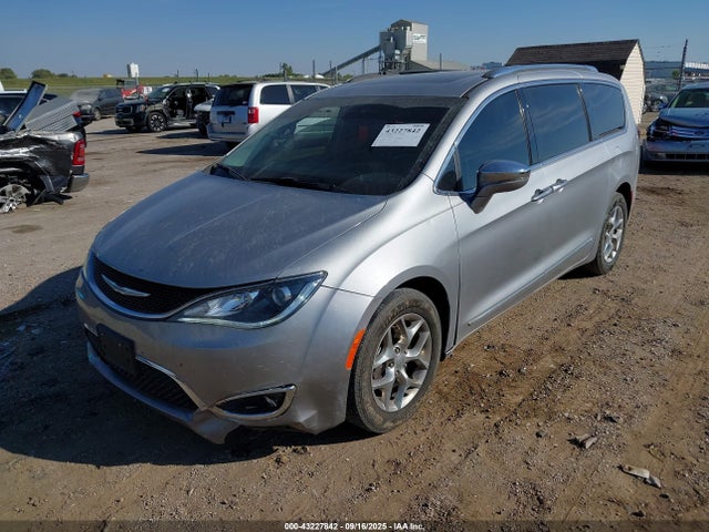 2018 CHRYSLER PACIFICA 2C4RC1GGXJR269122 Photo 1