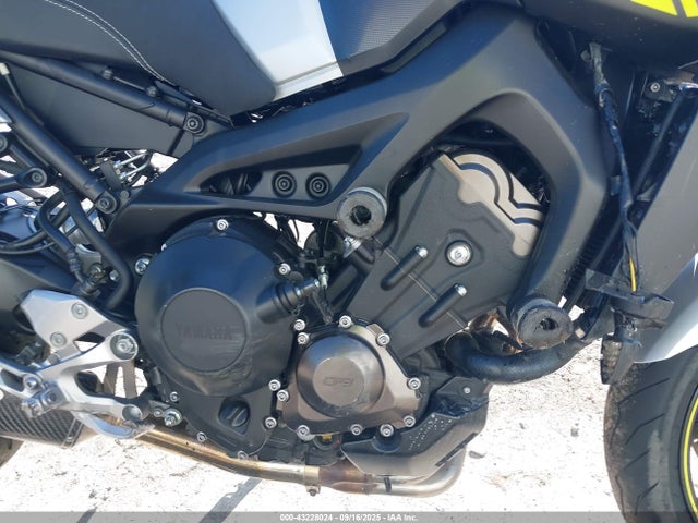 Yamaha 2017 2017 JYARN53E3HA001979 Image 8