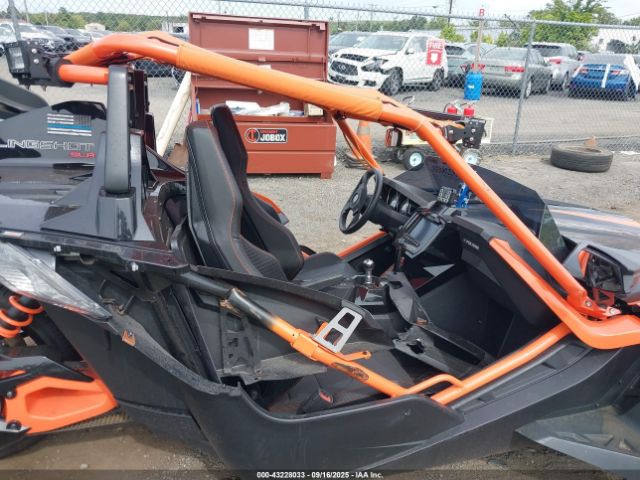2018 POLARIS SLINGSHOT 57XAARFA9J8129645 Photo 4