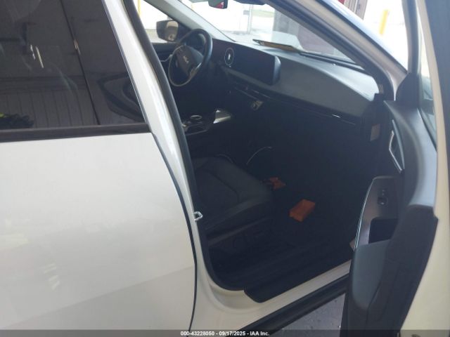2022 KIA EV6 KNDC3DLC7N5037364 Photo 4
