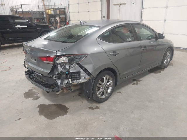 KMHD84LF8JU478304 Hyundai ELANTRA SEL