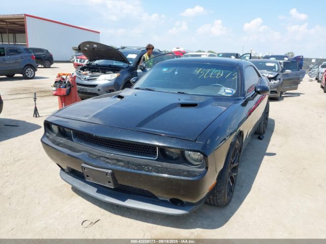 2014 DODGE CHALLENGER 2C3CDYAG7EH311203 Photo 1