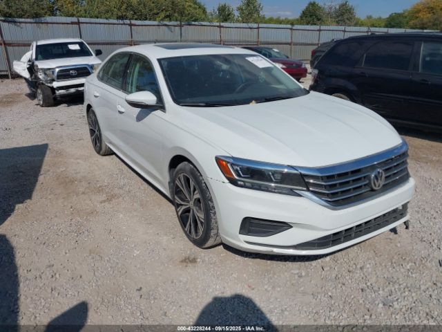 2022 VOLKSWAGEN PASSAT 1VWSA7A33NC007244