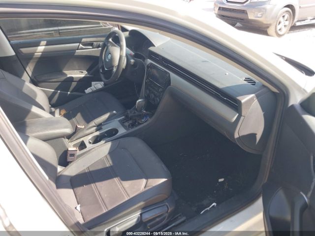2022 VOLKSWAGEN PASSAT 1VWSA7A33NC007244 Photo 4