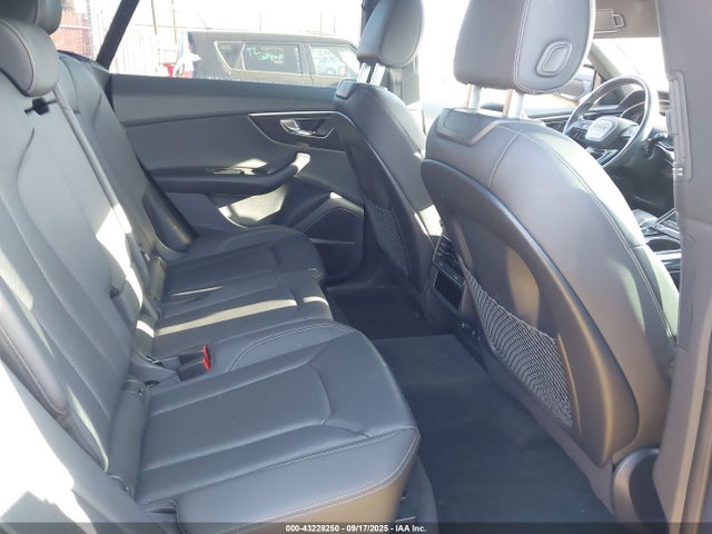 2021 AUDI Q8 WA1EVAF15MD042413 Photo 7