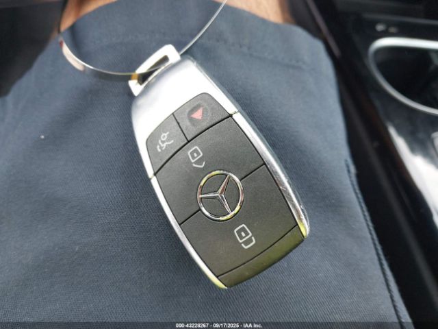 2022 MERCEDES-BENZ CLA 250 COUPE W1K5J4GBXNN272525 Photo 10