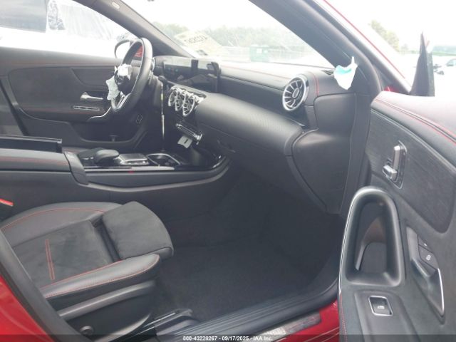 2022 MERCEDES-BENZ CLA 250 COUPE W1K5J4GBXNN272525 Photo 4