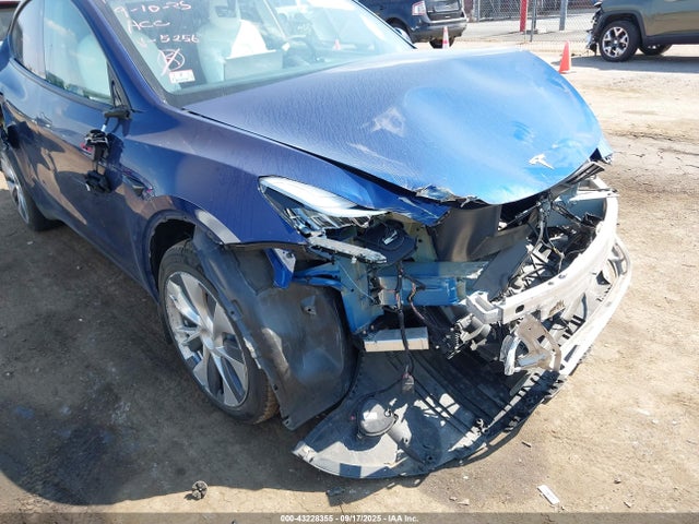 2023 TESLA MODEL Y 7SAYGDEE6PF615256 Photo 5
