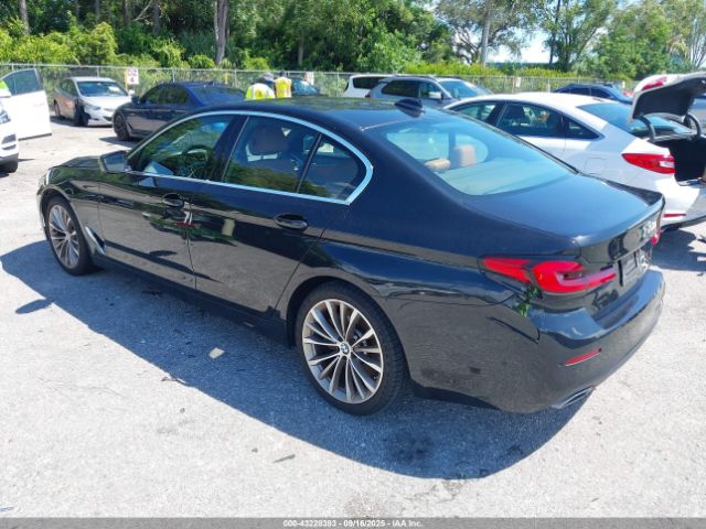 2021 BMW 540I WBA53BJ00MWX27839 Photo 2