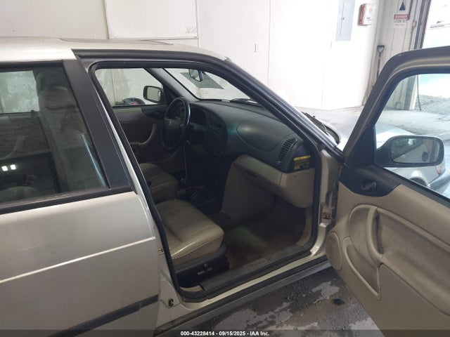 1995 SAAB 900 YS3DF55V4S2027025 Photo 4