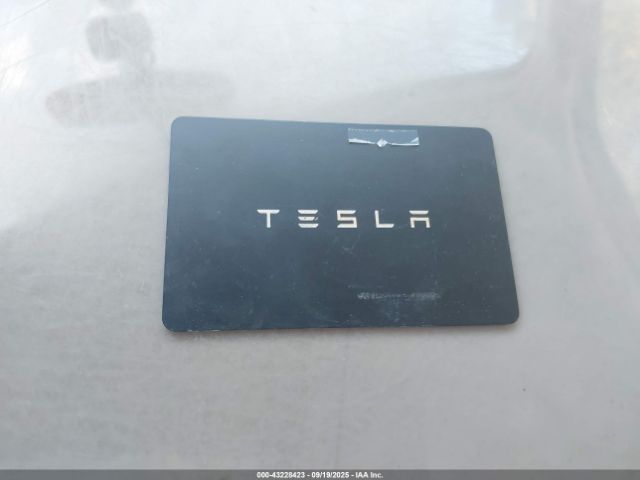 2024 TESLA MODEL Y 7SAYGDED9RF038409 Photo 10