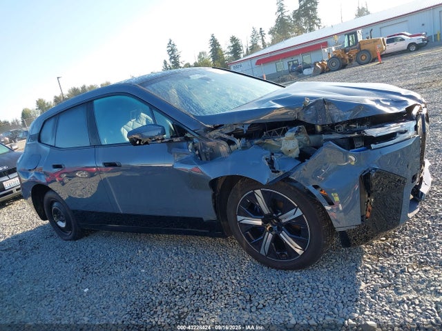BMW 2024 2024 WB523CF07RCN65894 Image 13