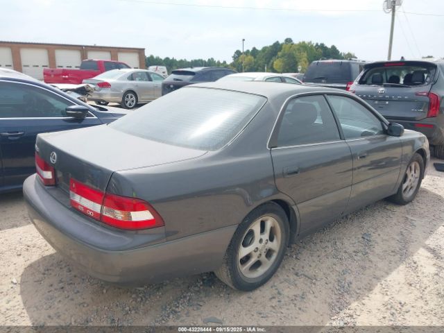 2001 LEXUS ES 300 JT8BF28G515106824 Photo 3