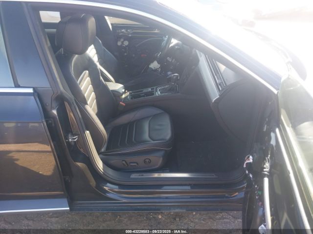 2019 VOLKSWAGEN ARTEON WVWSR7ANXKE028203 Photo 4