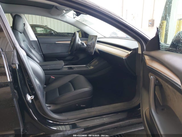 2021 TESLA MODEL 3 5YJ3E1EB9MF090545 Photo 4