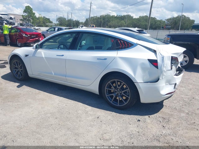 2020 TESLA MODEL 3 5YJ3E1EA5LF793291 Photo 2